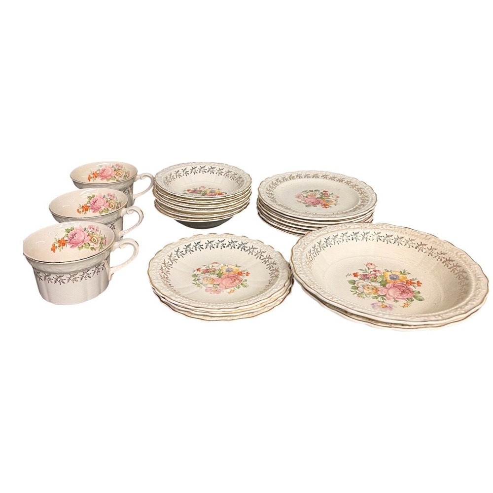 Vintage C.C. Thompson Mayfair 22K Gold Floral Dinnerware Set 20 Pc USA